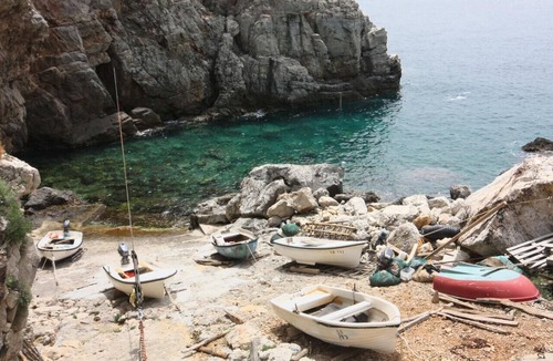 Mljet Apartment | Studio flat with balcony and sea view Cove Sutmiholjska, Mljet (AS-22318-a)