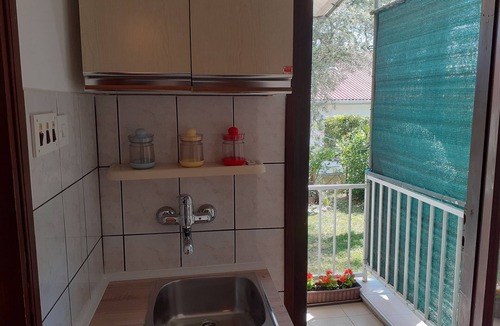 Malinska Apartment | Studio flat with terrace Malinska, Krk (AS-19291-a)