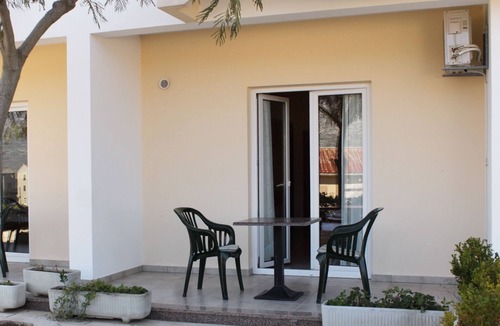 Vinjerac Apartment | Studio flat with terrace and sea view Vinjerac, Zadar (AS-3248-a)