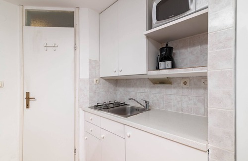 Basanija Apartment | Studio flat with terrace Bašanija, Umag (AS-7148-a)