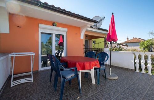 Petrcane Apartment | Studio flat with terrace Petrčane, Zadar (AS-14628-a)