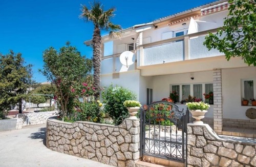 Povljana Apartment | Studio flat with terrace Povljana, Pag (AS-233-a)