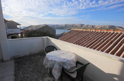 Zubovici Apartment | Studio flat with terrace and sea view Zubovići, Pag (AS-9365-a)