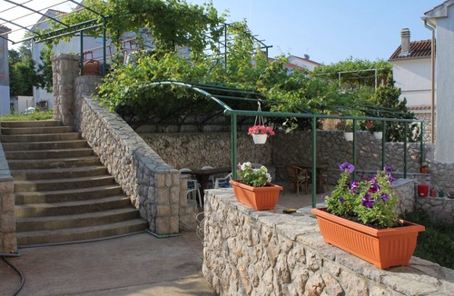 Njivice Apartment | Studio flat with terrace and sea view Njivice, Krk (AS-5458-b)