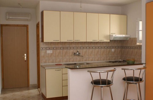 Milna Apartment | Studio flat with terrace and sea view Milna (Hvar) (AS-3074-a)