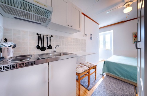 Komiza Apartment | Studio flat with terrace and sea view Komiža, Vis (AS-2431-b)