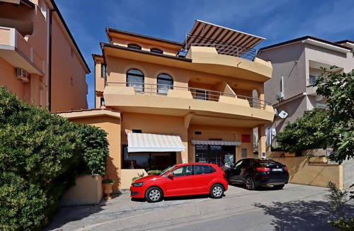 Lopar Apartment | Studio flat with terrace Lopar, Rab (AS-21808-a)