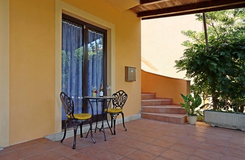 Lopar Apartment | Studio flat with terrace Lopar, Rab (AS-21808-a)