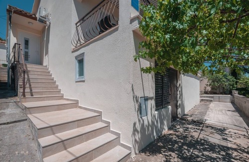 Molat Apartment | Studio flat with terrace and sea view Molat (AS-18433-a)