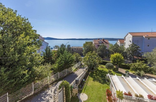 Selce Apartment | Studio flat with terrace and sea view Selce (Crikvenica) (AS-4801-a)