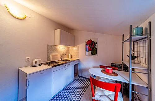 Trpanj Apartment | Studio flat with terrace Trpanj, Pelješac (AS-257-b)