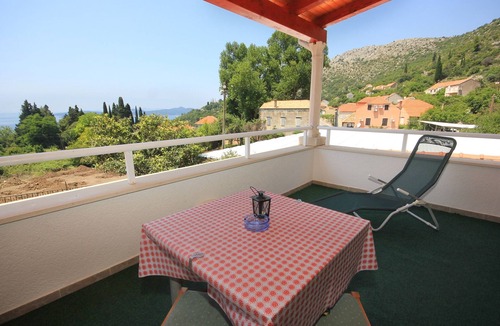 Trsteno Apartment | Studio flat with terrace and sea view Trsteno, Dubrovnik (AS-9107-a)