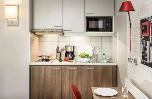 12th Arrondissement Apartment | Studio for 2 People