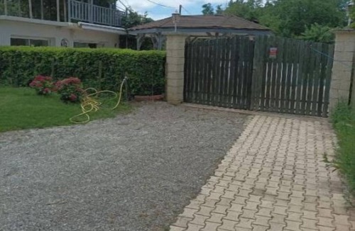 Saint-Lattier Apartment | Studio for 2 persons