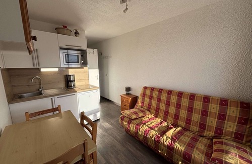 Eclose-Est Apartment | Studio for 4 in Alpe d'Huez, pets allowed