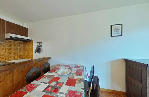 Le Grand-Bornand Apartment | Studio for 4, near cable car, parking, pets allowed