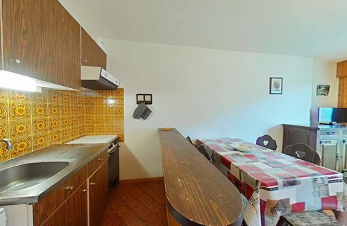 Le Grand-Bornand Apartment | Studio for 4, near cable car, parking, pets allowed