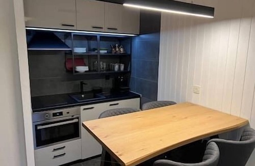 Veysonnaz Apartment | Studio for 4 near ski lift, MELEZES K22