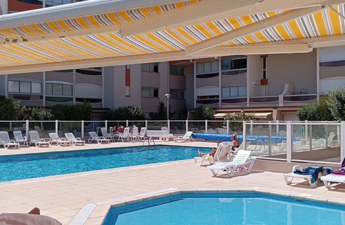 Argeles Plage Apartment | STUDIO FOR 4 PEOPLE 200 METRES FROM THE BEACH SWIMMING POOL PRIVATE PARKING FREE WIFI