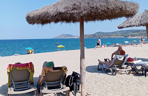 Argeles Plage Apartment | STUDIO FOR 4 PEOPLE 200 METRES FROM THE BEACH SWIMMING POOL PRIVATE PARKING FREE WIFI