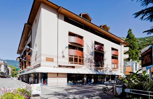 Brides-les-Bains Apartment | Studio for 4 with Balcony, WiFi & Parking
