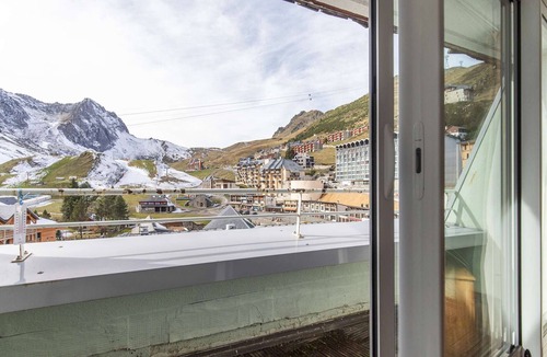 La Mongie Apartment | Studio for 5 near slopes, balcony, ski locker, non-smoking