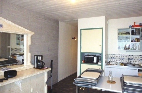 Arette Apartment | Studio for 6, balcony, near slopes and shops