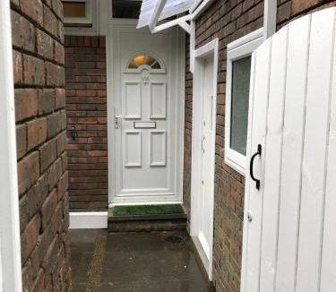 Furzedown Apartment | Studio for City Breaks in Balham