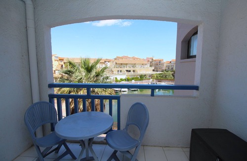 Le Port Apartment | Studio for 4 with marina view