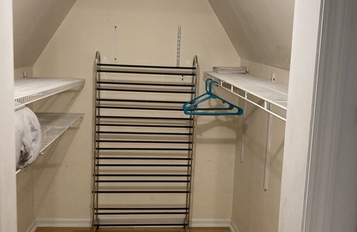 Rutherford House | Studio for rent