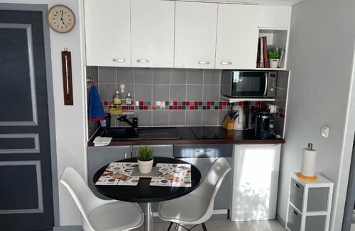 Montagnac Apartment | STUDIO