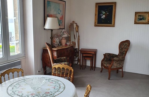 Larmor-Baden Apartment | Studio