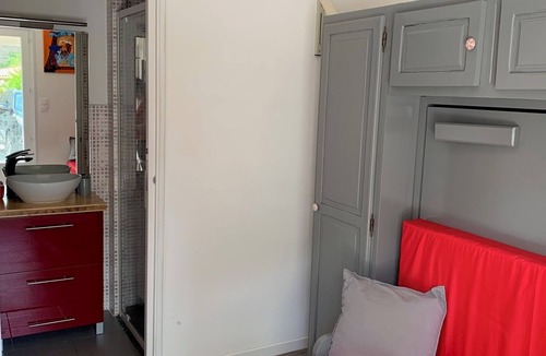 Montesquieu-des-Alberes Apartment | Studio Tout Confort aux Pieds des Albères Classé Deux Étoiles