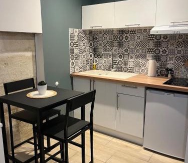 Perigueux Apartment | Studio
