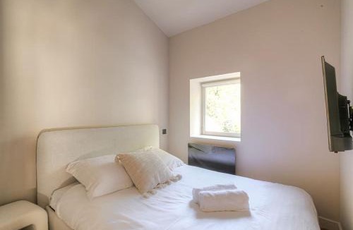 Saint-Rambert Apartment | Studio calme et bien équipé, Saint-Didier