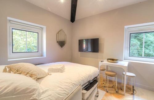Saint-Rambert Apartment | Studio calme et bien équipé, Saint-Didier