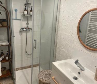 Saint-Jacques-de-la-Lande Apartment | Studio proche parc expo et aéroport