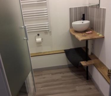 Saint-Jacques-sur-Darnetal Apartment | studio 1ere étage dans maison privée