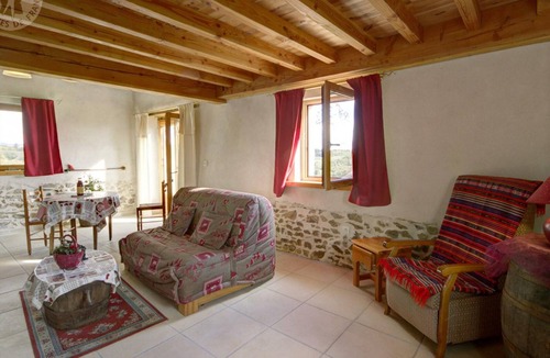 Saint-Marcel-de-Felines Apartment | Studio Saint-Marcel-de-Félines, studio flat, 2 persons