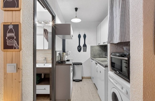 Saint-Michel-de-Chaillol Apartment | Studio for 5, ground floor, at the foot of the slopes
