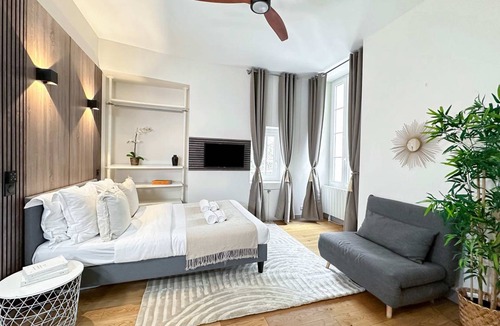 Saint-Thomas-d'Aquin Apartment | Studio flat ∙ 3 guests