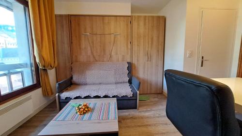 Aix-les-Bains City Center Apartment | Studio Fred - centre ville, parking et vue