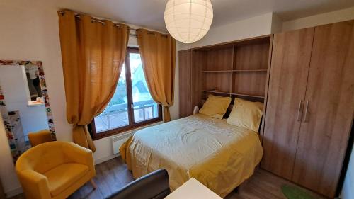 Aix-les-Bains City Center Apartment | Studio Fred - centre ville, parking et vue