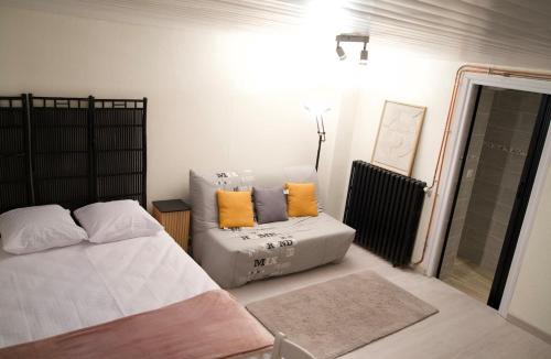 Brive-la-Gaillarde Apartment | Studio - Free Parking - Netflix - Wi-Fi