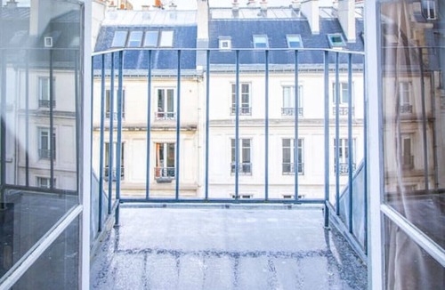 17th Arrondissement Apartment | Studio FullEquiped 2person with balcony 17th