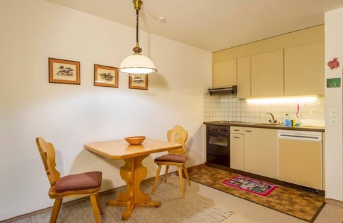 Maloja Apartment | Studio Genziana