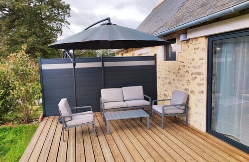 Saint-Fort House | Studio 'Gîte A du Domaine de l'Epinay with Private Terrace, Garden, and Wi-Fi