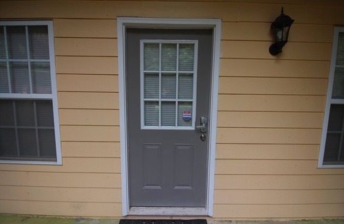 Cedar Grove Apartment | .Studio Gray