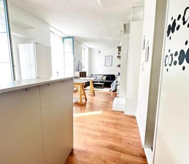 Laon Apartment | Studio Green Velvet