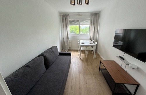 Grigny Apartment | Studio Grigny (2)